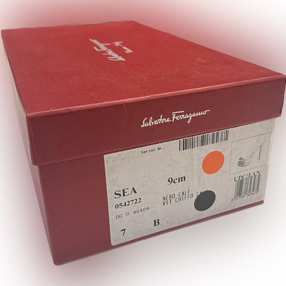 Salvatore Ferragamo Sea Silver Dotted Black Heels - Picture 3 of 3